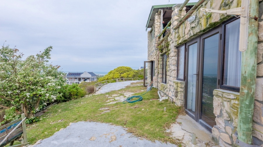 To Let 1 Bedroom Property for Rent in Agulhas Western Cape